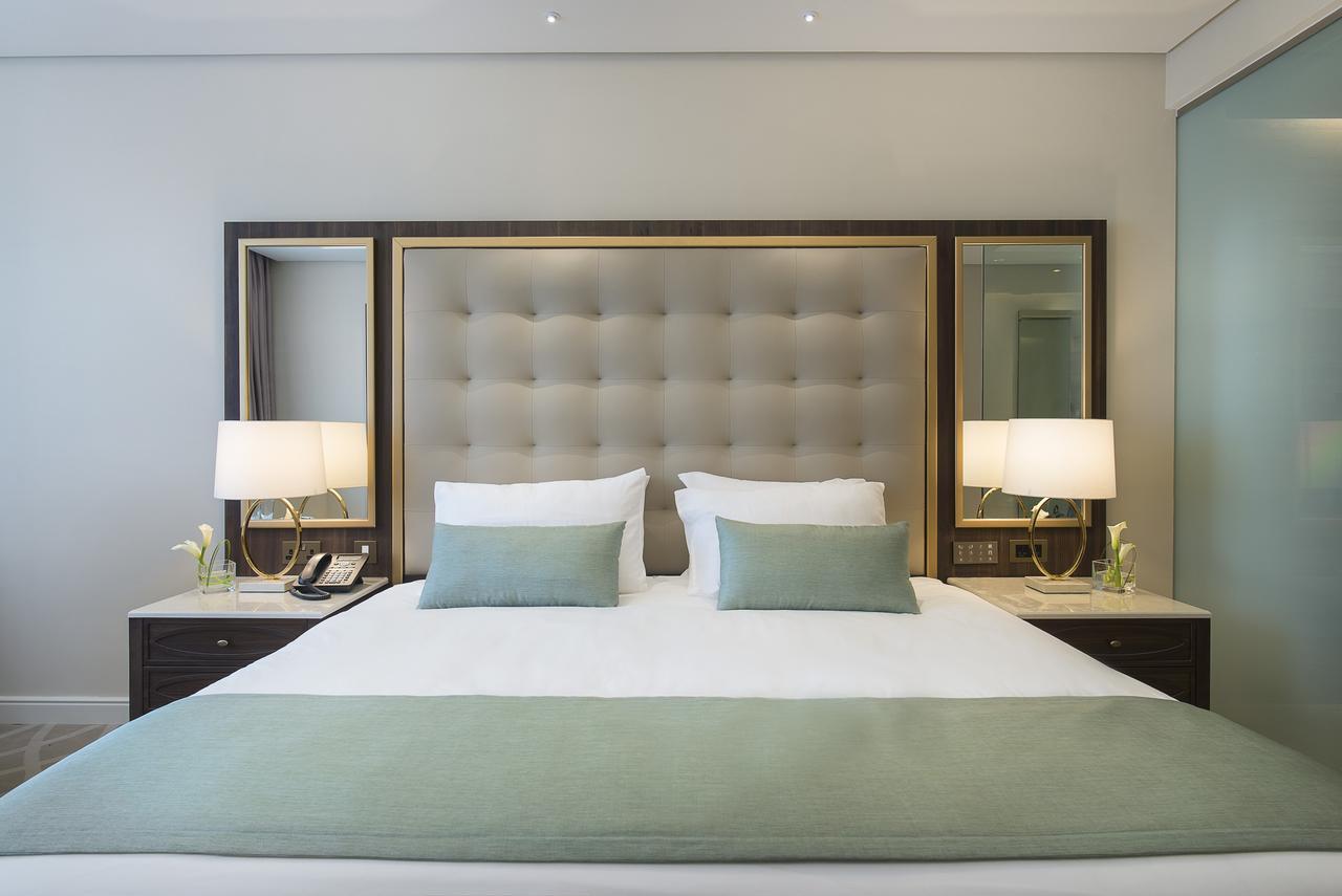 Dusit Doha Hotel Zewnętrze zdjęcie A bedroom at the hotel